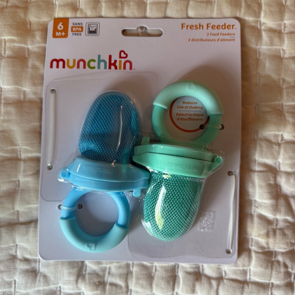 Munchkin Pastel Feeding Accessories Set Teal and Mint Plastic